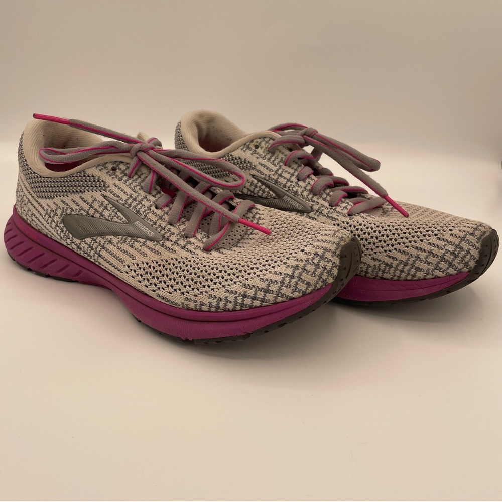 Brooks Women's Revel 3 Sneaker Tennis Shoe N3374 - size 7